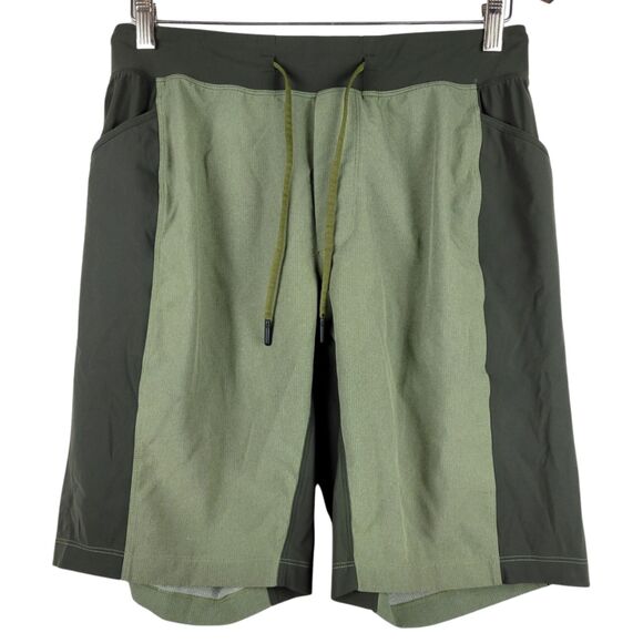 Lululemon Lined 9" Shorts Medium Olive Green Namaste At The Beach Gym Workout - Picture 2 of 11